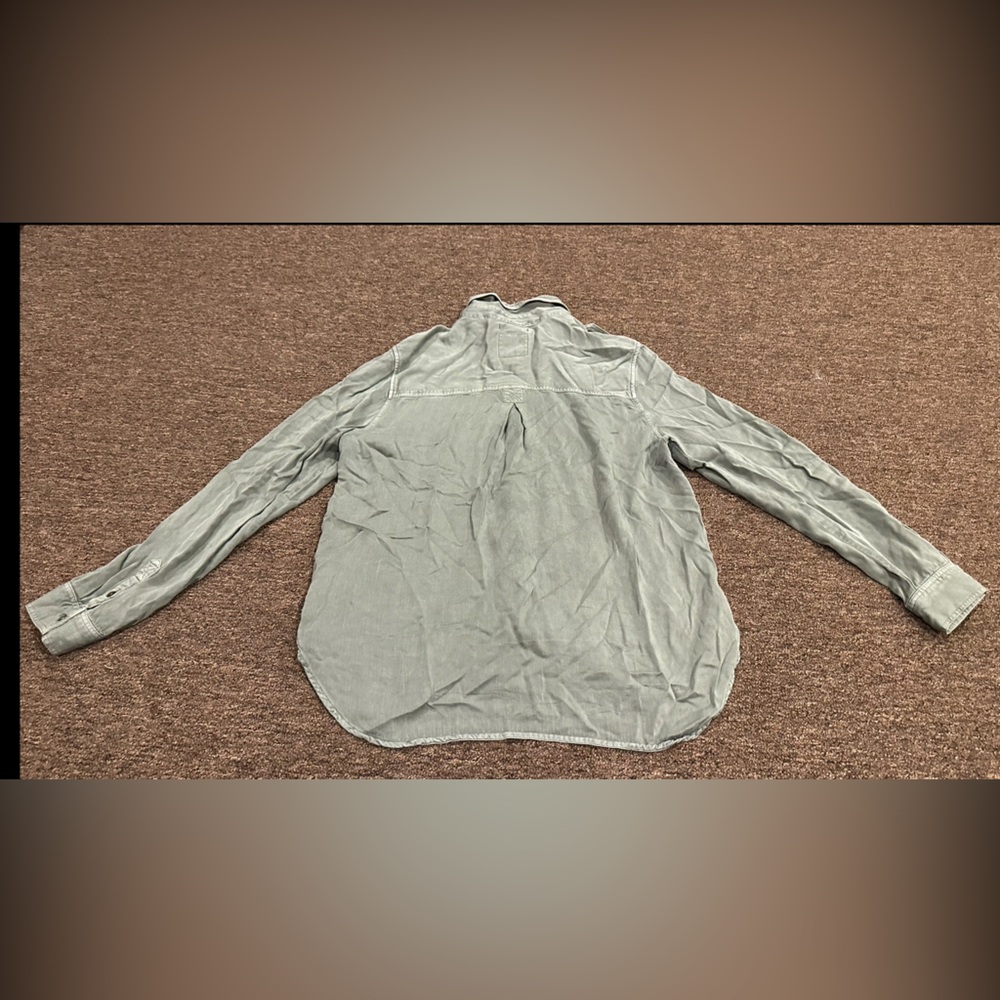 Women's American Eagle Green Button Down Boyfriend Shirt Size L - Picture 3 of 3